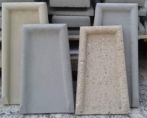 Precast concrete splash blocks